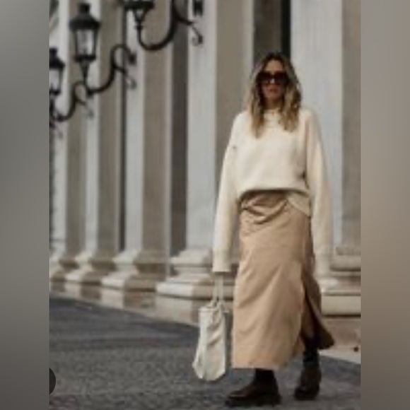 COPY - 140.-Camel Parachute Midi skirt - Picture 5 of 5